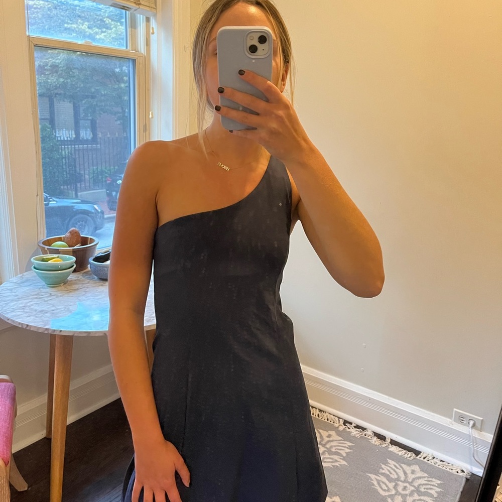 Outdoor Voices navy one shoulder dress!